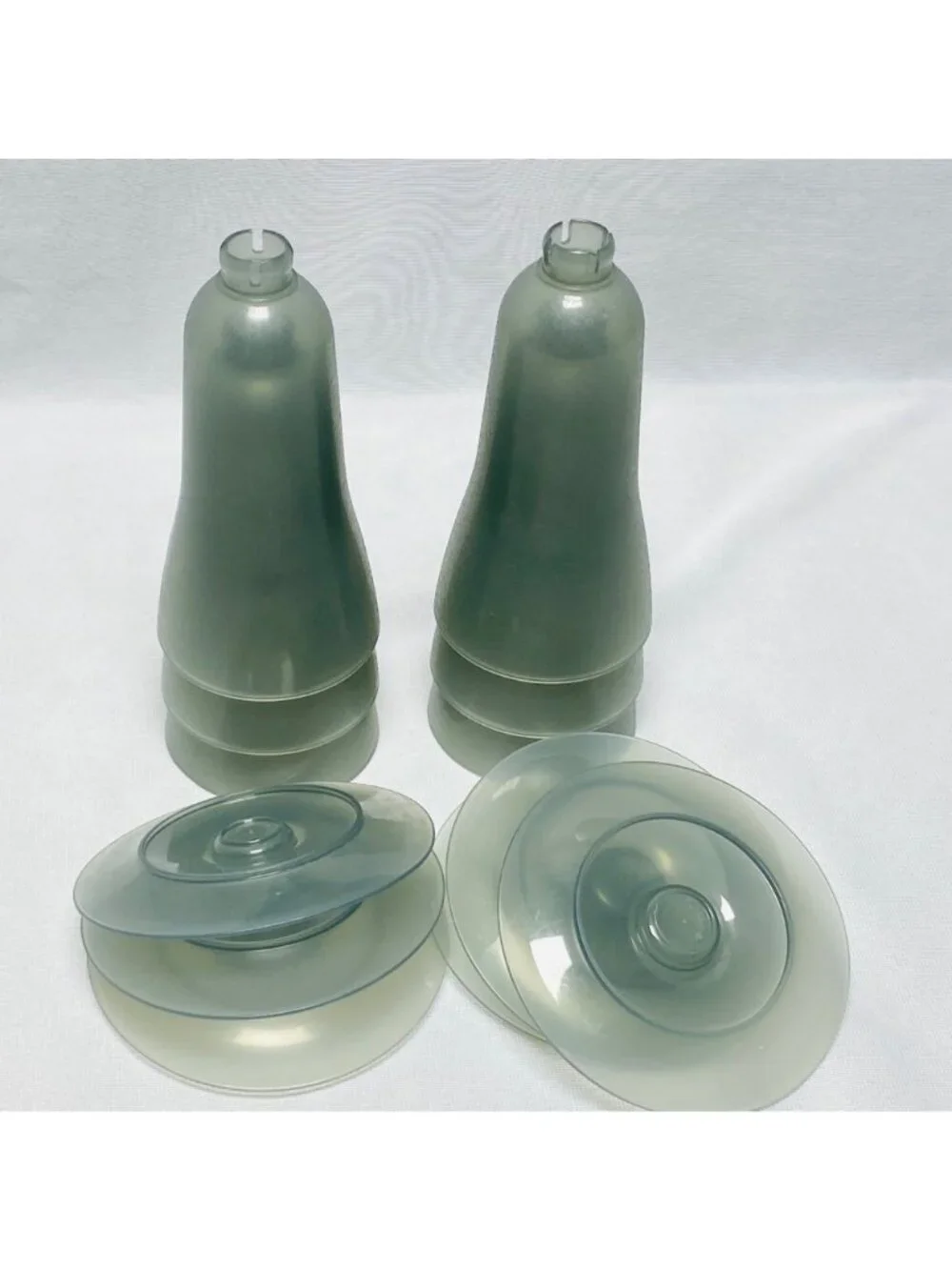 Tupperware 6 Smoke Gray Parfait/Dessert Cups With Matching Bases